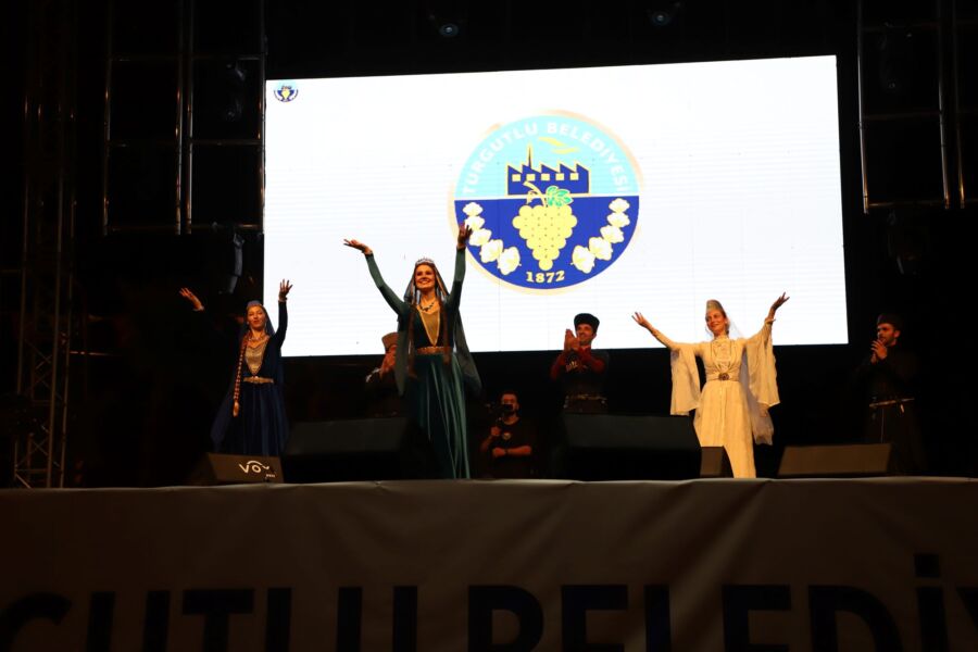  Turgutlu’da Makedonya ve Azerbaycan Kültürleri Gecesi