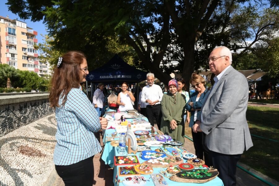  Karabağlar’da Sokak Canları İçin Kermes