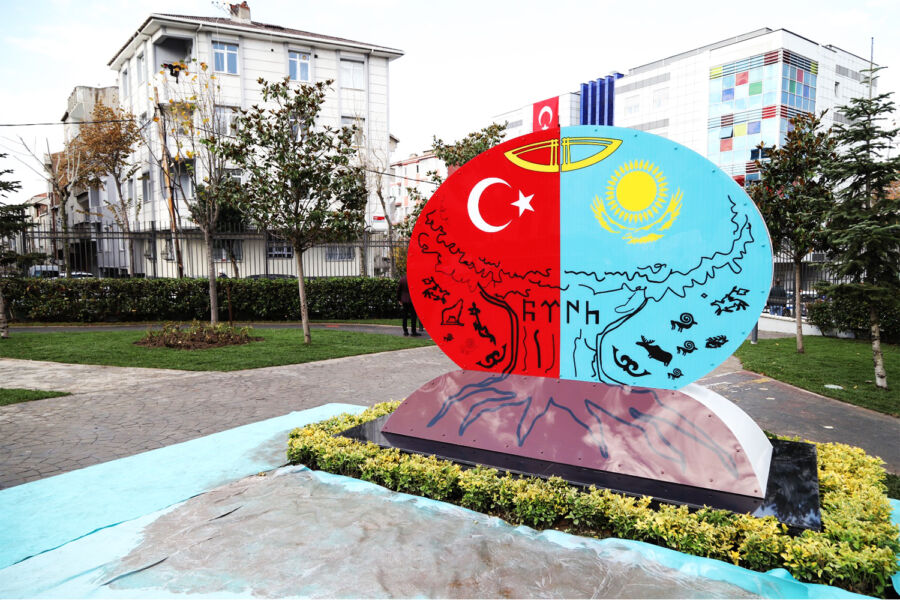  Bağcılar’da Türkiye-Kazakistan Anıtı Açıldı