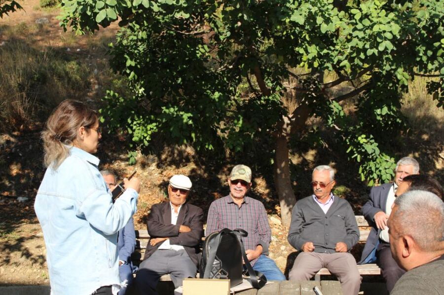  Antalyalı Çiftçiler Sera Sıcaklığını Cep Telefonundan Takip Ediyor