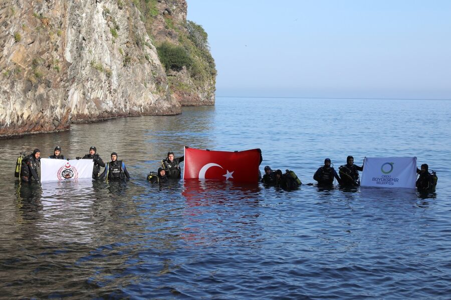  İtfaiye Su Altı Arama Kurtarma Ekibi 7/24 Hazır