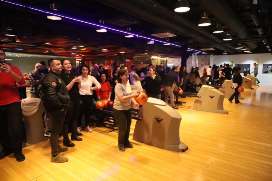  Kartal Belediyesi, Çalışanlarına Bowling Turnuvası Düzenledi