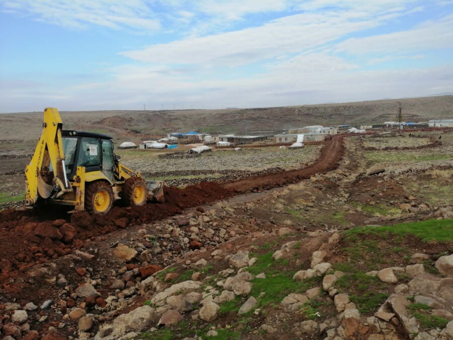  Viranşehir Belediyesi, Kırsalda Yol Yapım Çalışmalarını Sürdürüyor