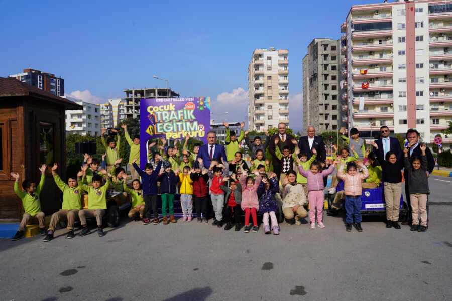  Erdemli Belediyesi’nden 10 Bin Öğrenciye Trafik Eğitimi