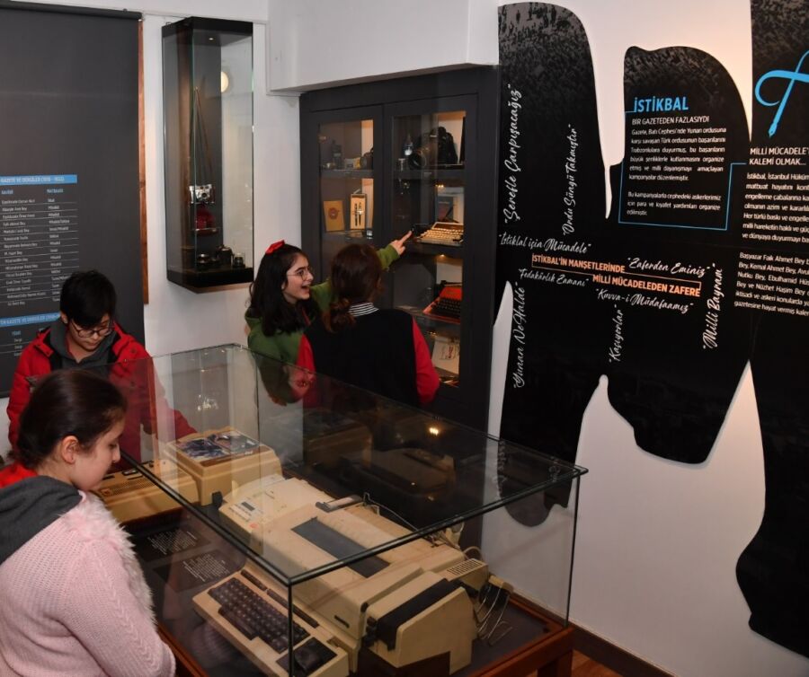  Öğrenciler Basın Tarihi Müzesi’ni Gezdi