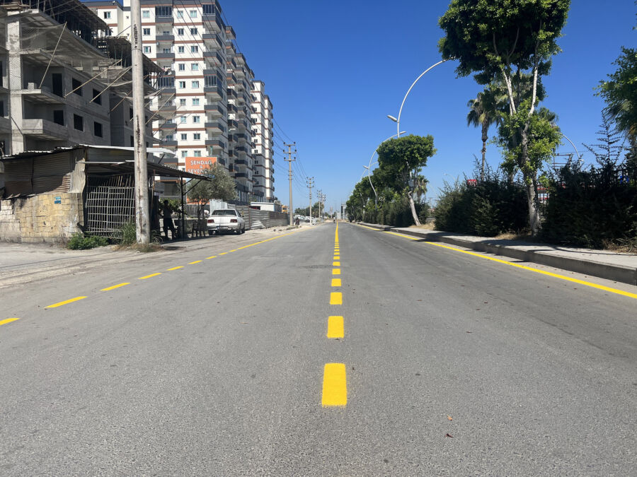  Tarsus’ta Yol Güvenliğini Artırmak Amacıyla Üstyapı Çalışmaları Devam Ediyor