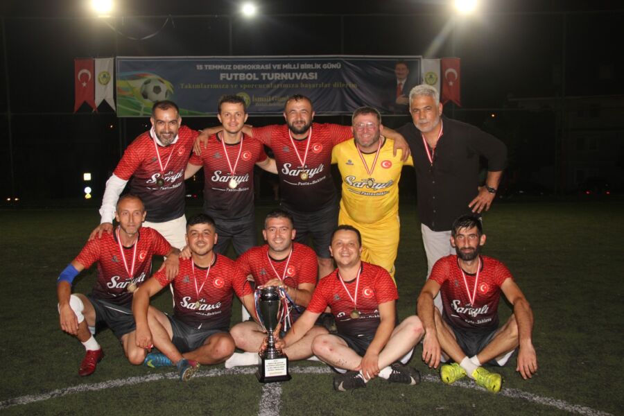  Ferizli’de 15 Temmuz Futbol Turnuvası Sona Erdi