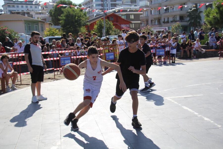  Atakum’da ‘100. Yıl Basketbol Turnuvası’ Heyecanı