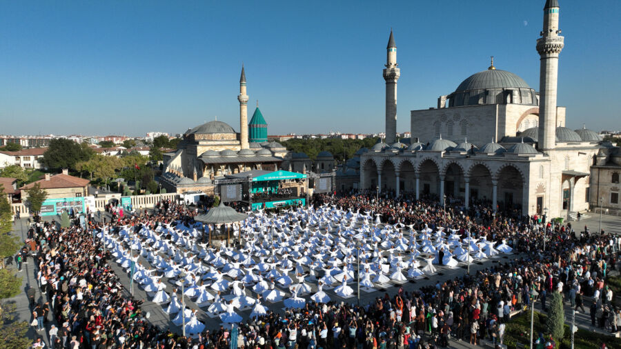 Konya’da Mistik Müzik Festivali Rüzgarı Esiyor