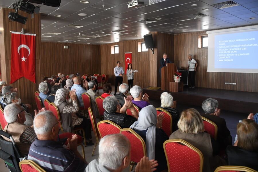  Huzurevi Sakinlerine Bilinmeyen Yönleriyle Atatürk Konferansı