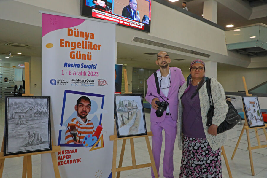  Engelleri Aşan Sanatçı Alper Kocabıyık’ın Resim Sergisi Antalya’da Açıldı