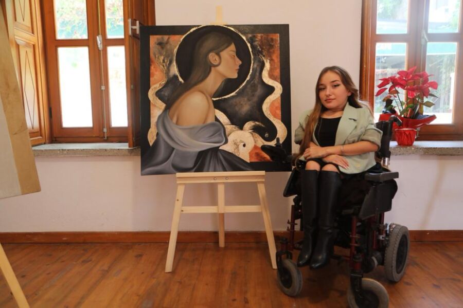  Bodrum’da Genç Ressamın Eserleri Sanatseverlerle Buluştu