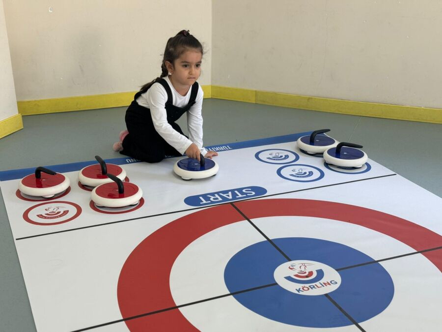  Turgutlu’da İlk kez “Floor Curling” Heyecanı Yaşandı