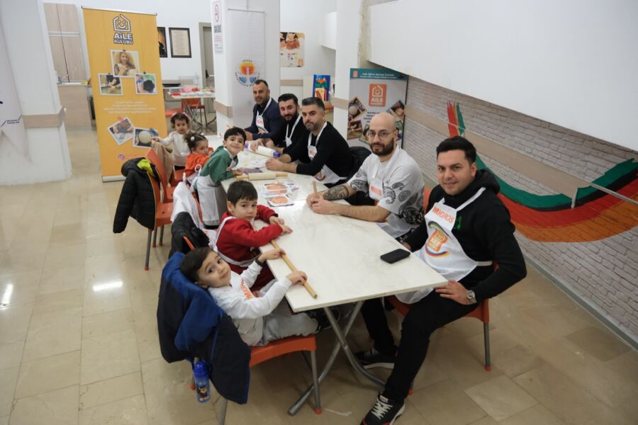  Adana’da Babalar ve Çocuklar Mutfakta Atölyesi ile Toplumsal Cinsiyet Eşitliği Farkındalığı
