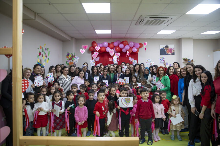  Anne ve Çocuklar Sevgi Günü’nü Sıcak Paylaşımlarla Kutladı