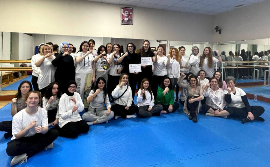  Eskişehir’de Kadınlara Şiddete Karşı Savunma Eğitimi