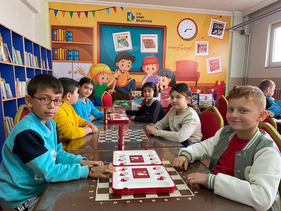  İzmit, Okullara Akıl ve Zeka Oyunları Sınıfı Kazandırıyor