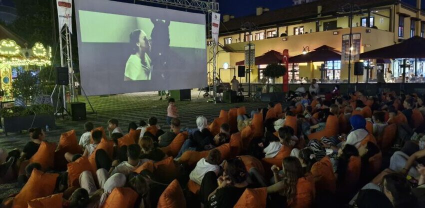  İlkadım’da Açık Havada Sinema Keyfi Yaşandı