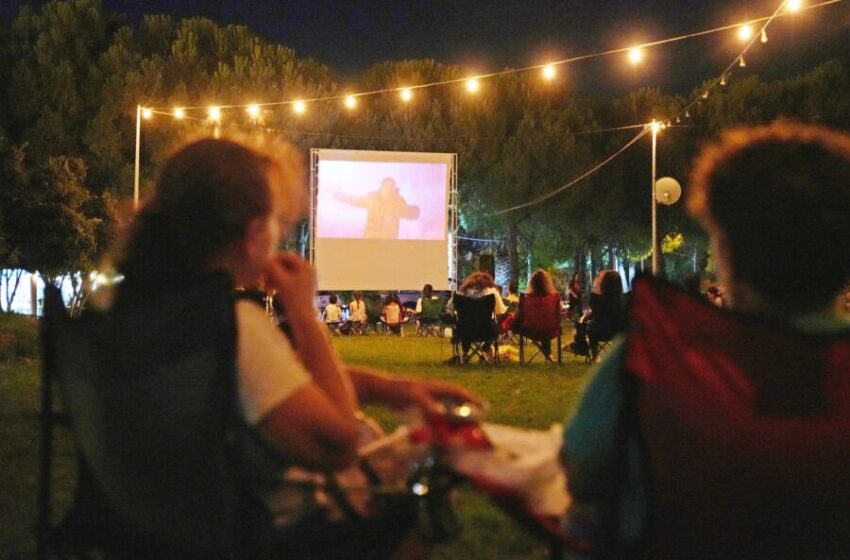 Akhisar Akşamları Sinema ve Konserlerle Renkleniyor