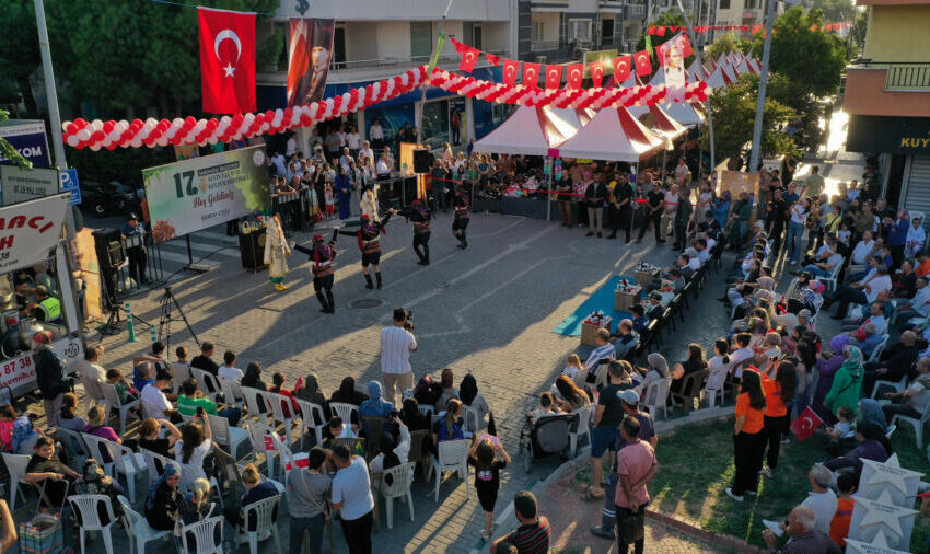 Saruhanlı’da 17. Altın Üzüm ve Kültür Festivali Başladı