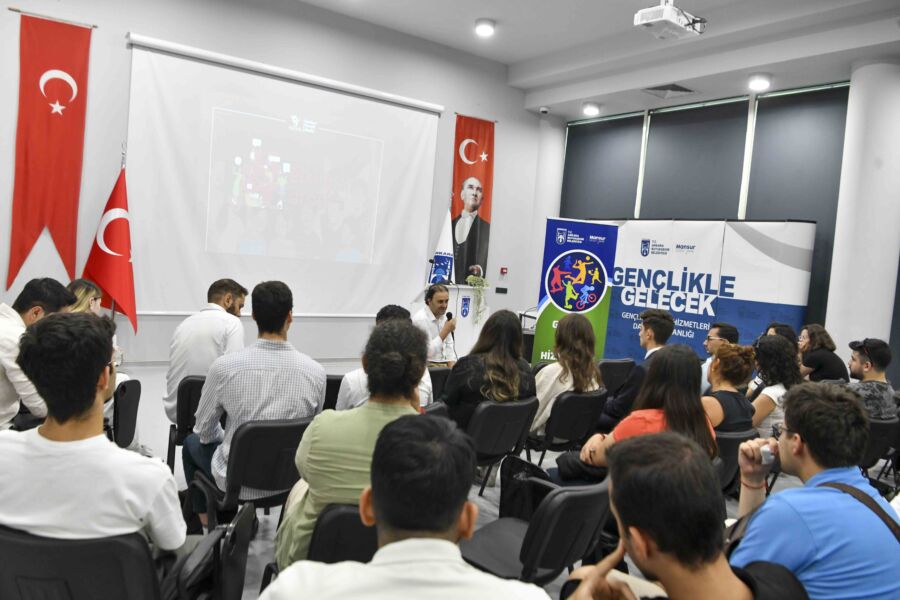  Genç Akademi Ulus’ta ‘Yerel Gençlik Buluşması’