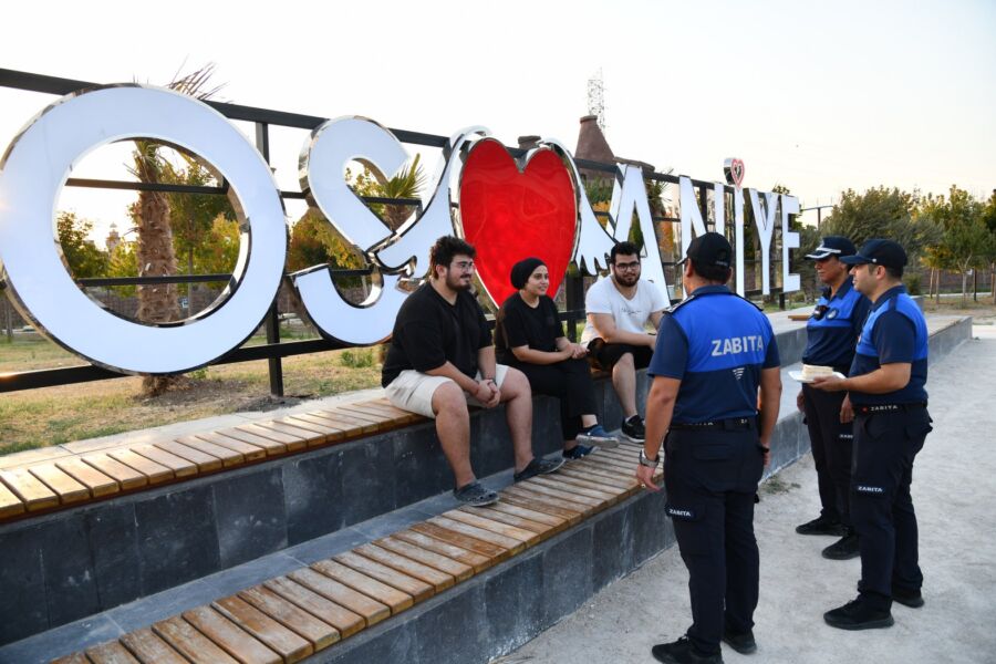  Osmaniye Belediyesi Sigara İzmariti Kirliliğine Mizah İçerikli Video ile Dikkat Çekti
